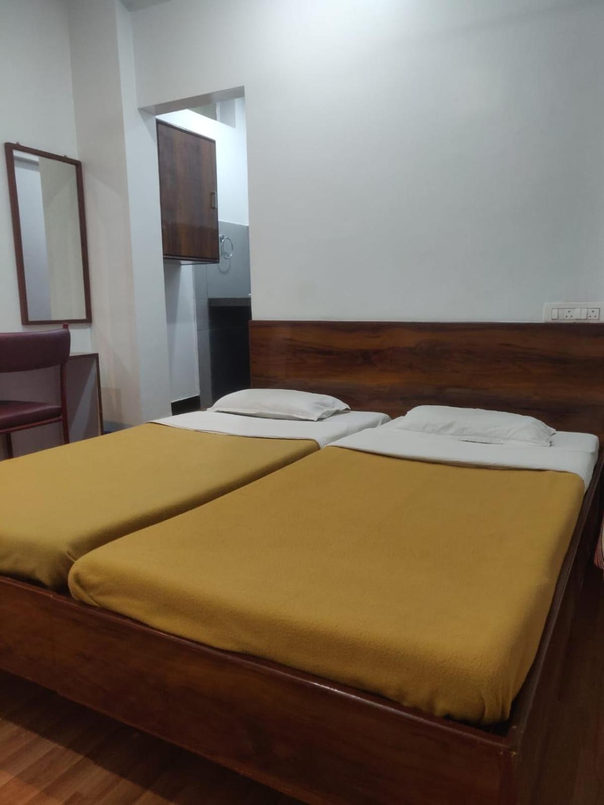 Hotel Parth Residency كولهابور المظهر الخارجي الصورة