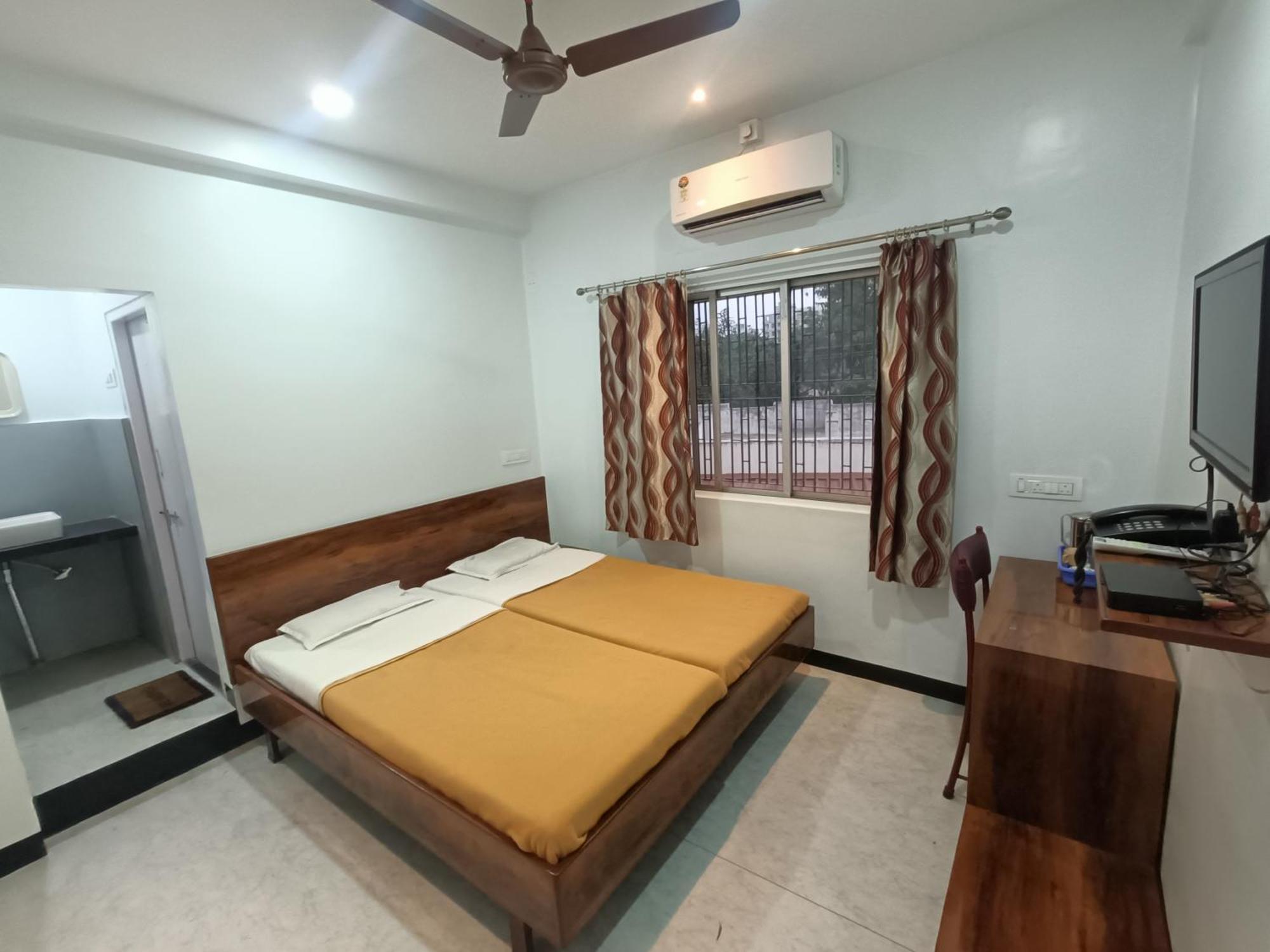 Hotel Parth Residency كولهابور المظهر الخارجي الصورة