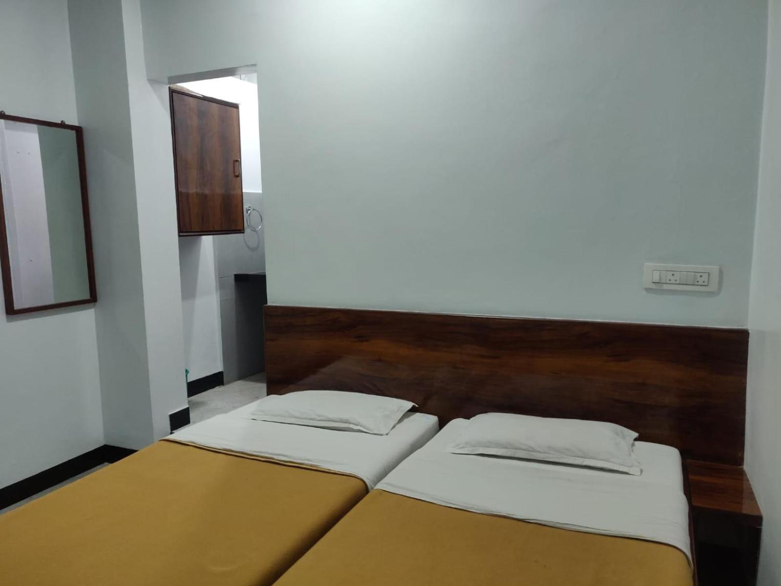 Hotel Parth Residency كولهابور المظهر الخارجي الصورة
