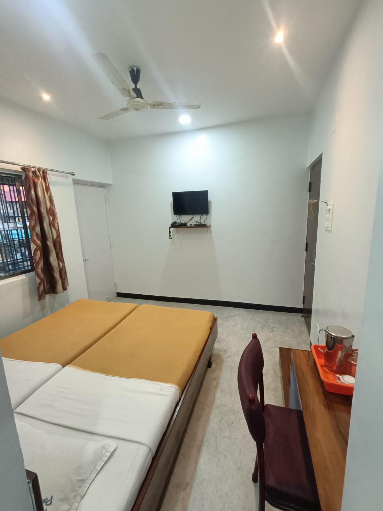 Hotel Parth Residency كولهابور المظهر الخارجي الصورة