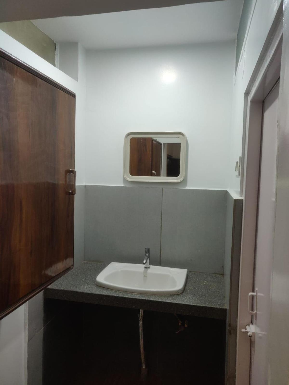 Hotel Parth Residency كولهابور المظهر الخارجي الصورة
